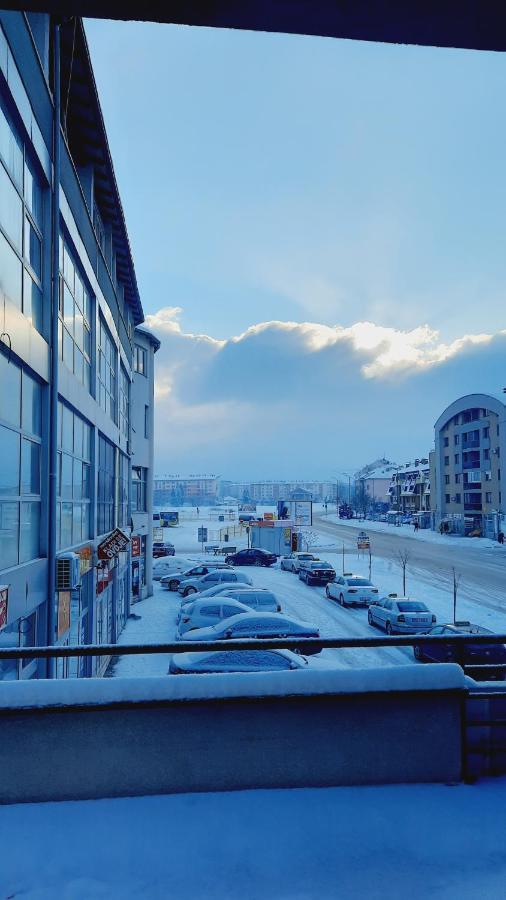 Rale 2* Lukavica